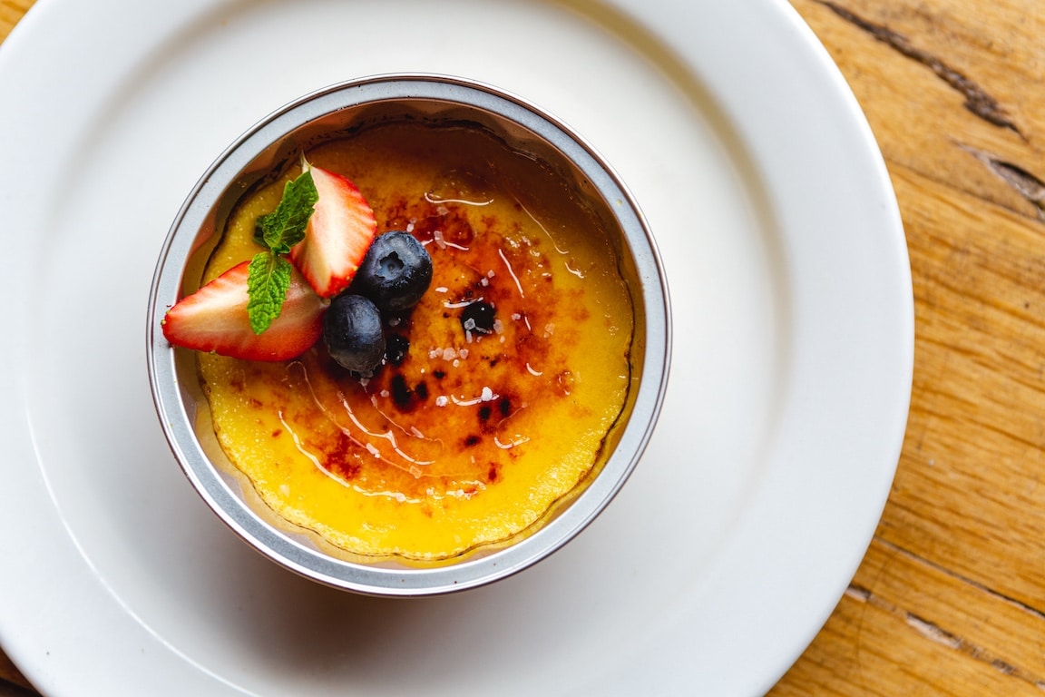 Creme Brulee dessert